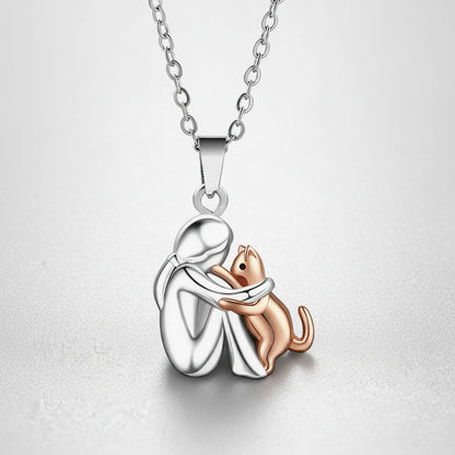 Smulan™ – Kärleksfullt halsband med kvinna och katt